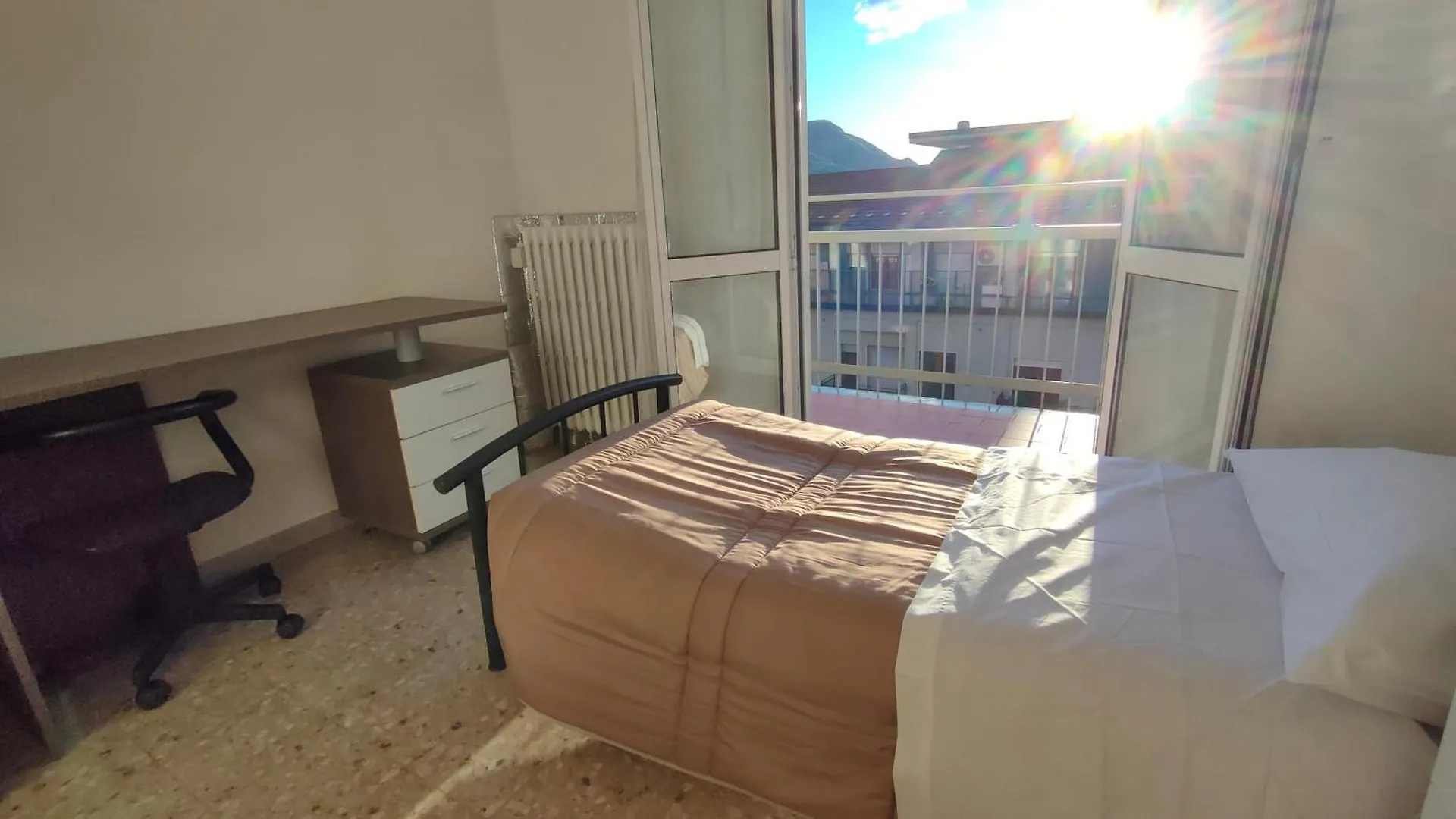 250 M Dal Lago - Turati 98 - Free Wifi Лекко 0*,  Италия