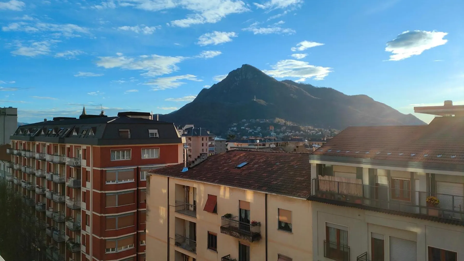 Apartment 250 M Dal Lago - Turati 98 - Free Wifi Lecco